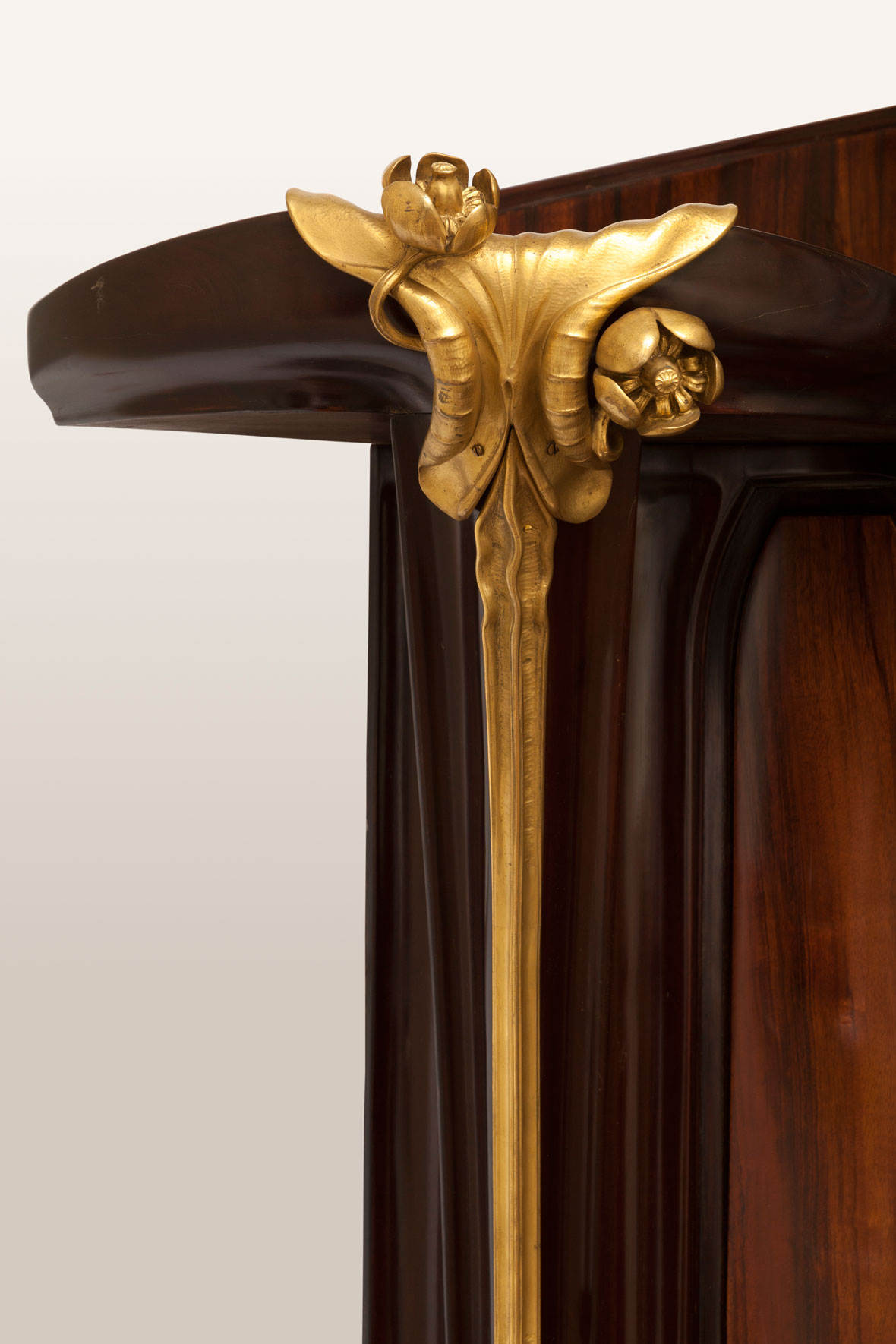 Majorelle 'Aux Nenuphars' Corner Cabinet